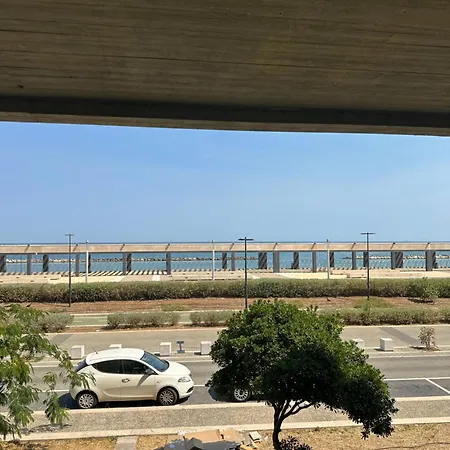 Stella Marina לינה וארוחת בוקר 4*